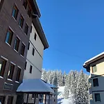 Evrika 19 Apartment Pamporovo